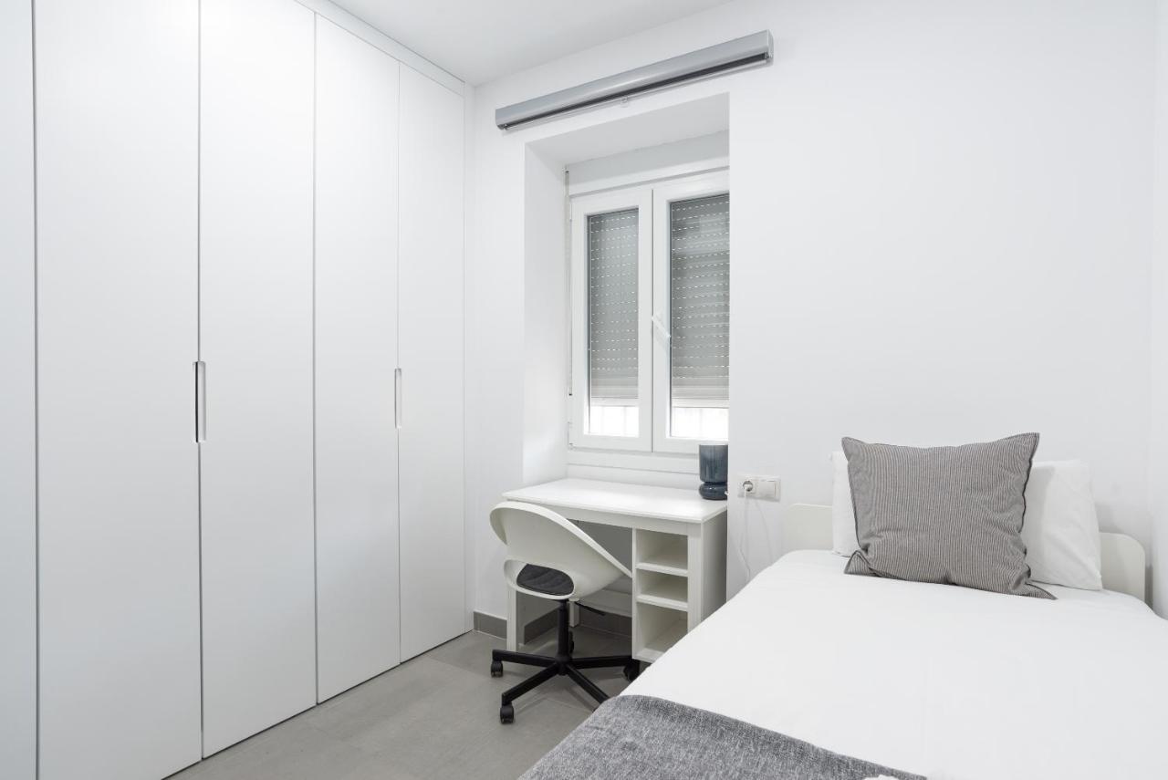 Alferez III By Ele Apartments Málaga Eksteriør billede